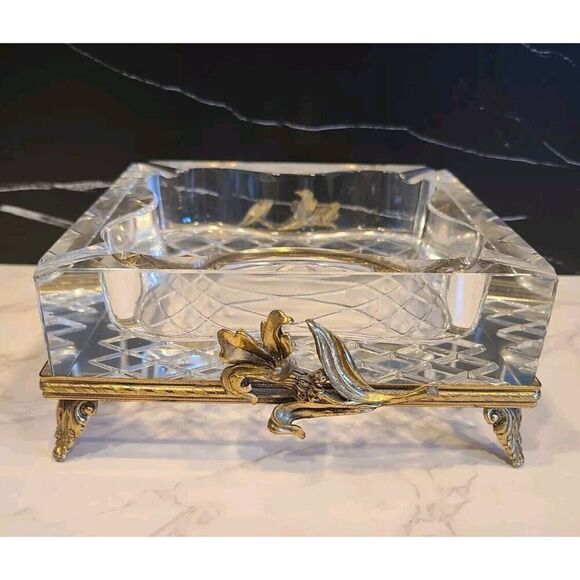 Vintage Glass Crystal Ashtray on a Gilt Ormolu Base Stand Hollywood Regency MCM - Picture 12 of 12